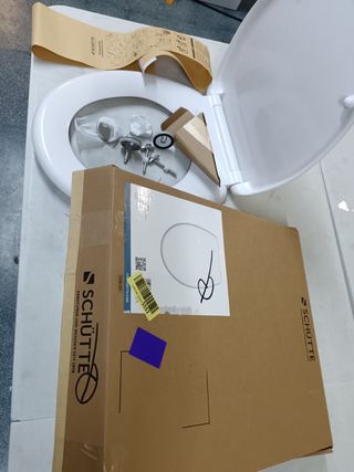 SCHÜTTE Asiento de inodoro con un Mechanismo suave