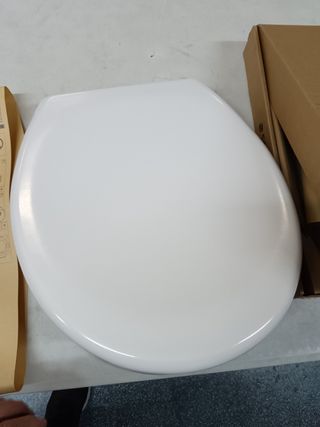 SCHÜTTE Asiento de inodoro con un Mechanismo suave