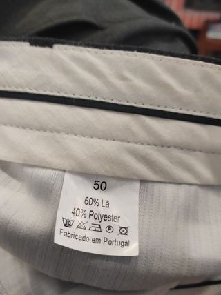 Conjunto de calças e casaco