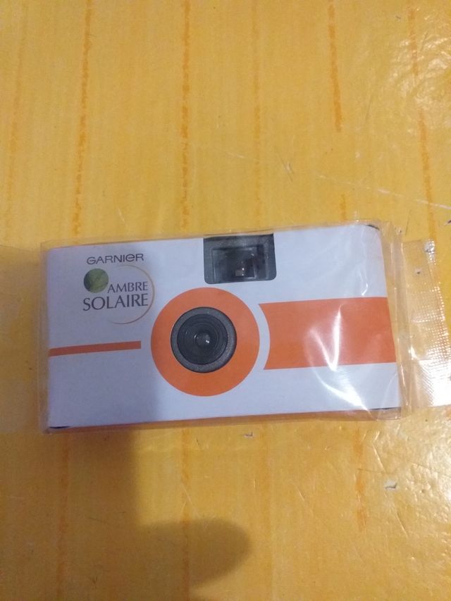 CAMARA DE FOTO COLOR.