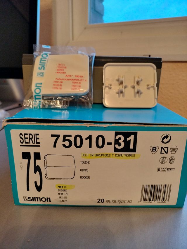 TECLA INTERRUPTORES Y CONMUTADORES SIMON 75010-31