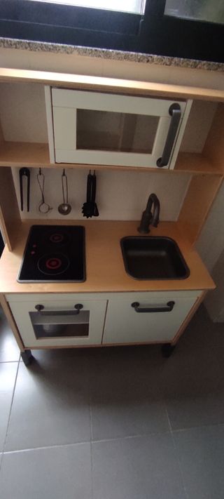 Cocinita madera Ikea