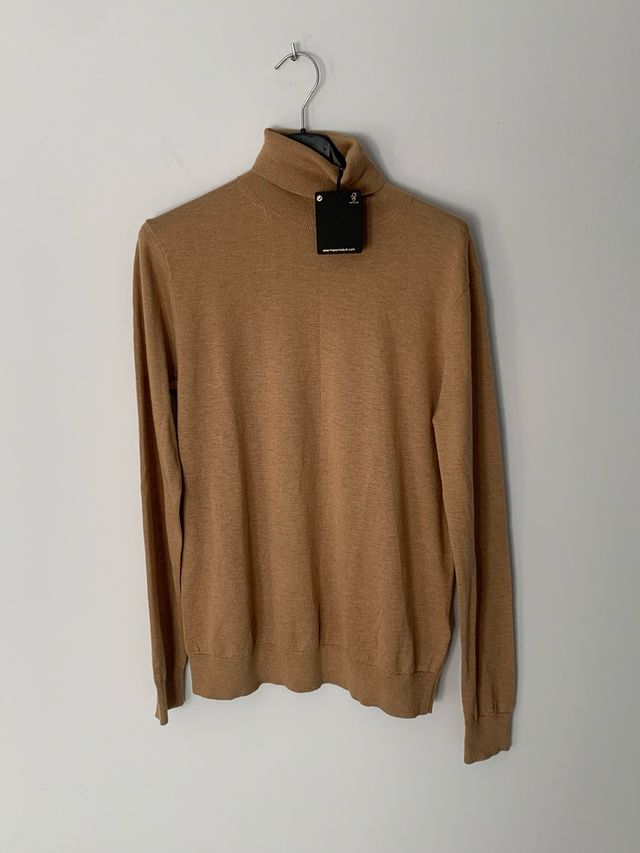 Jersey cuello alto beige de lana y seda