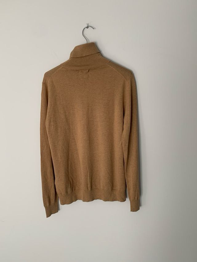 Jersey cuello alto beige de lana y seda