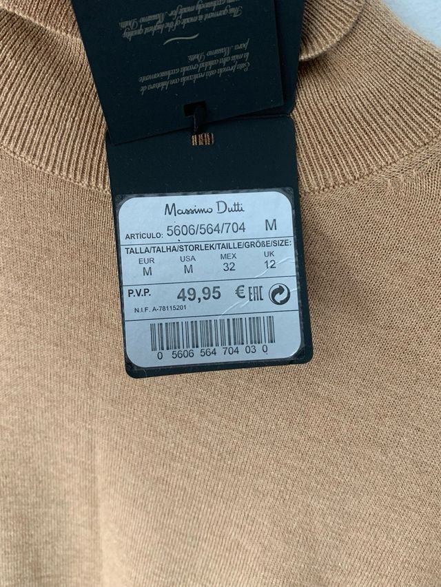 Jersey cuello alto beige de lana y seda