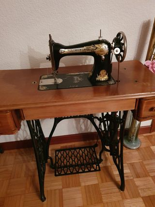 Máquinas de coser antiguas