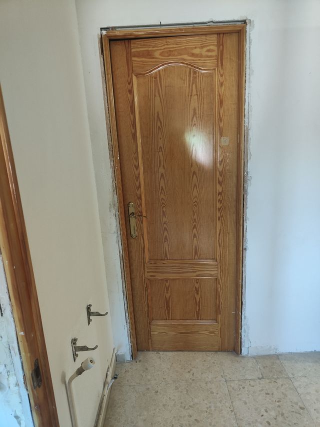 8 puertas roble Marcos jambas.