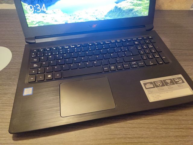 Portátil Acer Aspire 3