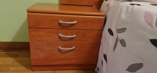 Cabecero con mesitas