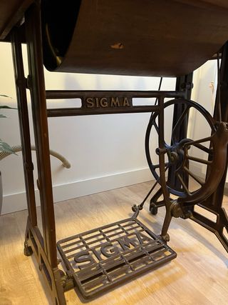 Maquina de coser SIGMA años 50s