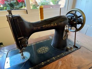 Maquina de coser SIGMA años 50s