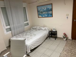 ALQUILO HABITACIÓN EN MOLINA