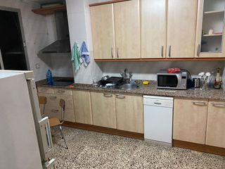 ALQUILO HABITACIÓN EN MOLINA