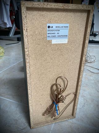 Altavoces y Subwoofer LG