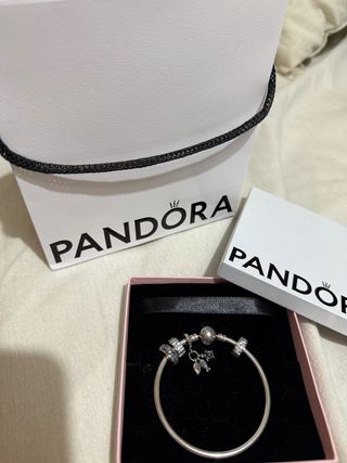 pulsera Pandora + charms