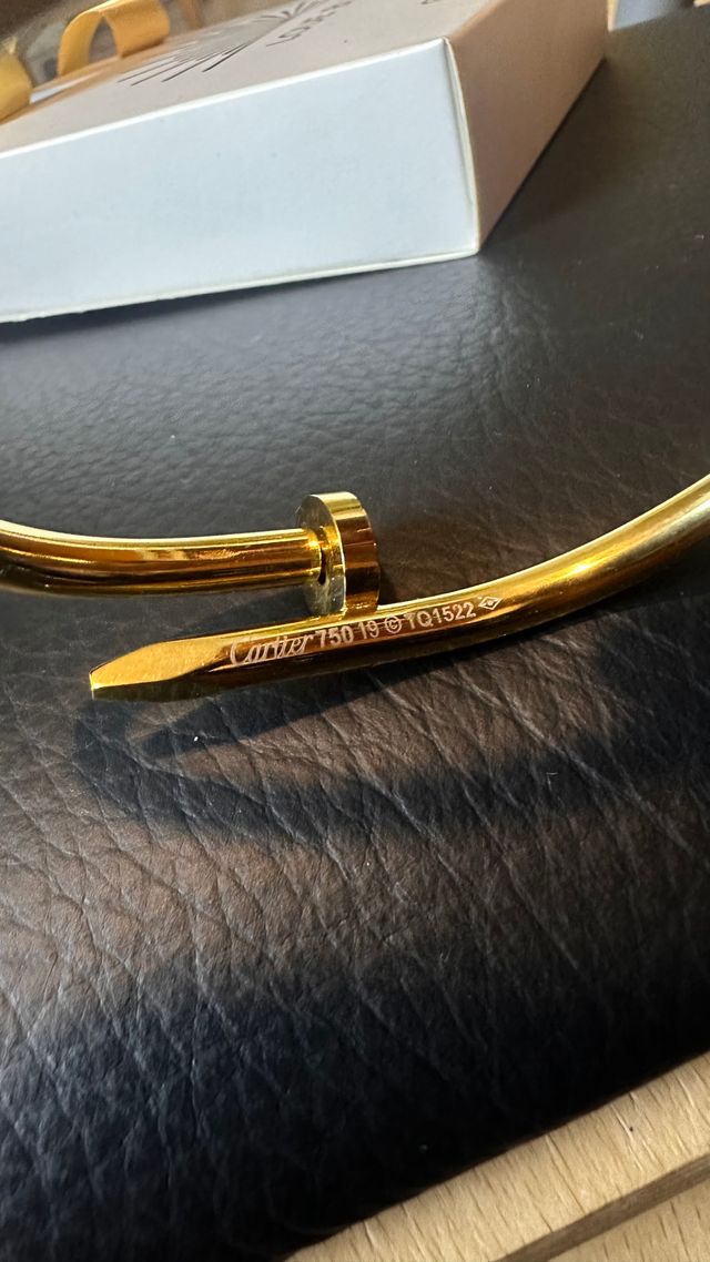 La pulsera de oro laminado clavo Cartier