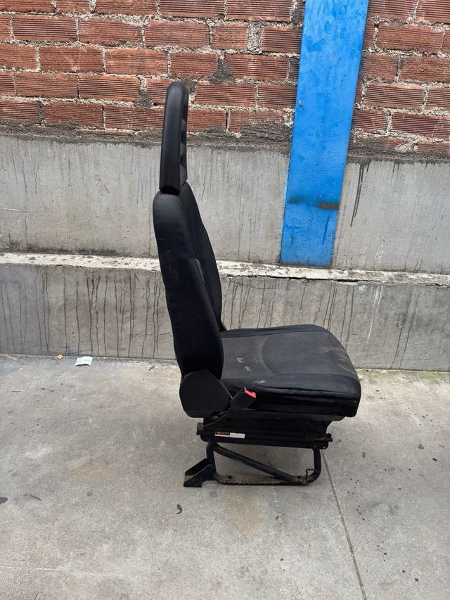 Asiento conductor iveco daily