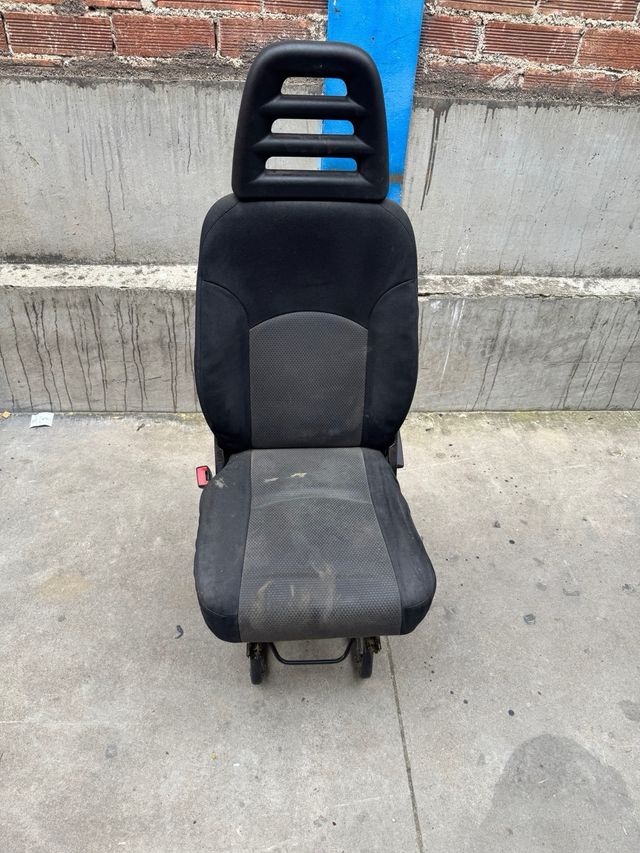 Asiento conductor iveco daily