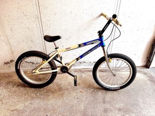 Monty 219 Trial World Champion 1020