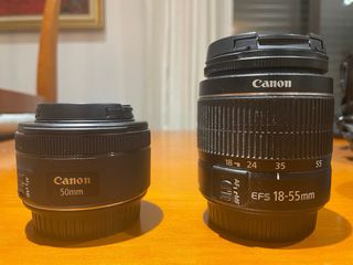 Cámara Canon Eos 1300D con 2 objetivos y trípode