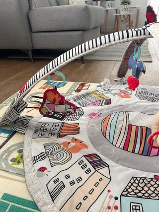 Manta actividades skip hop