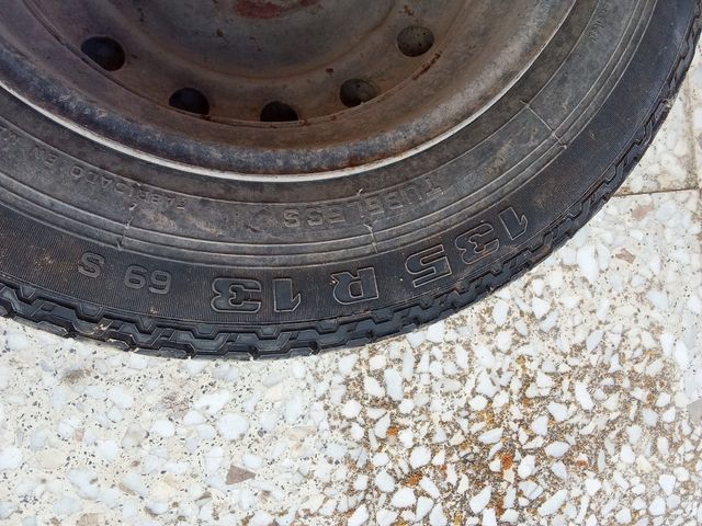 4 discos de ruedas +1 de repuesto