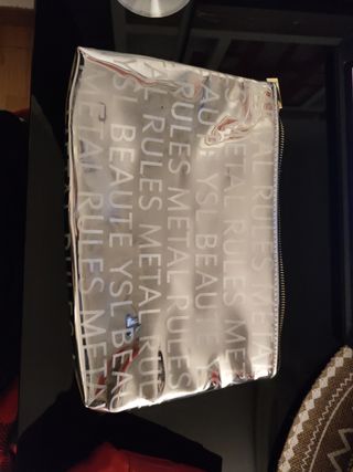 Neceser Yves Saint Laurent YSL