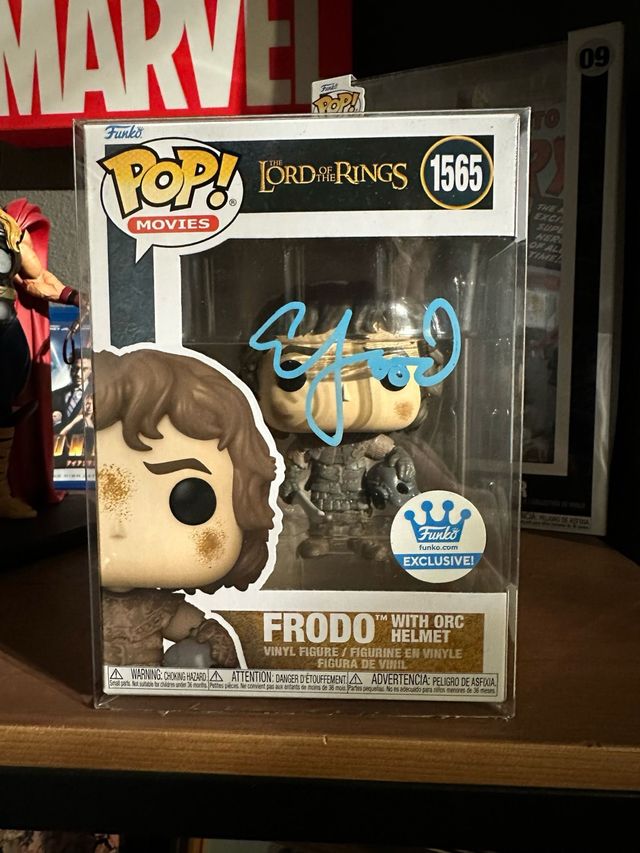 Funko Pop Frodo Firmado