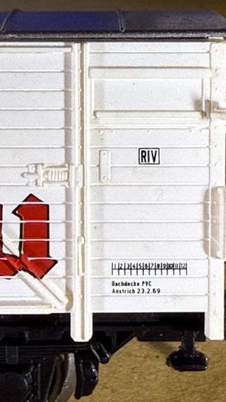 ROCO h0  Vagón cerrado de cerveza.