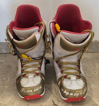 Scarponi snowboard Burton special edition 44