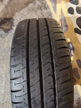 1 Neumatico Michelin Nuevo de paquete