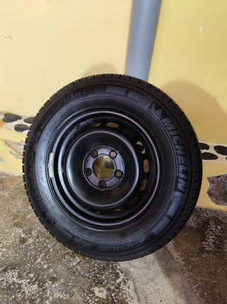 1 Neumatico Michelin Nuevo de paquete