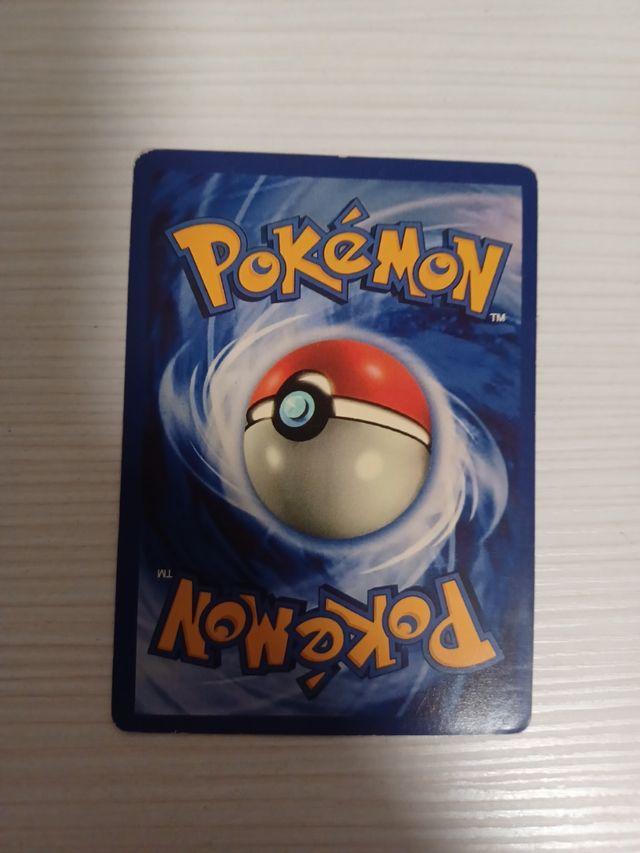 Carta pokemon Charizard VMAX