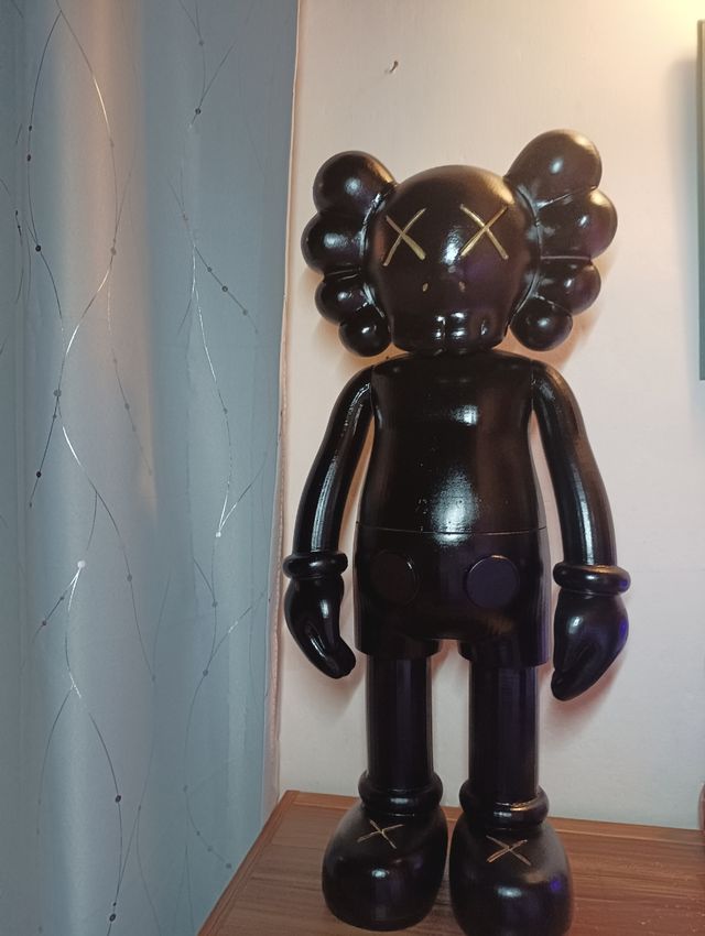 Kaws 60cm
