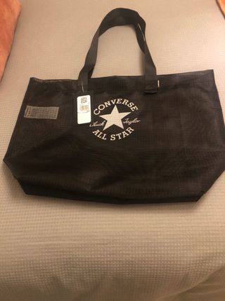 Bolsa negra transparente Converse. Nueva 