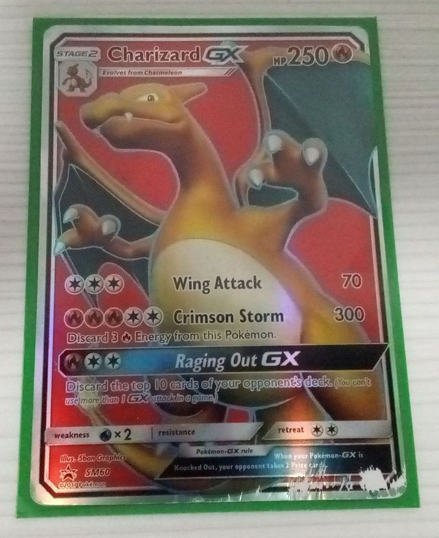 Carta pokemon Charizard GX