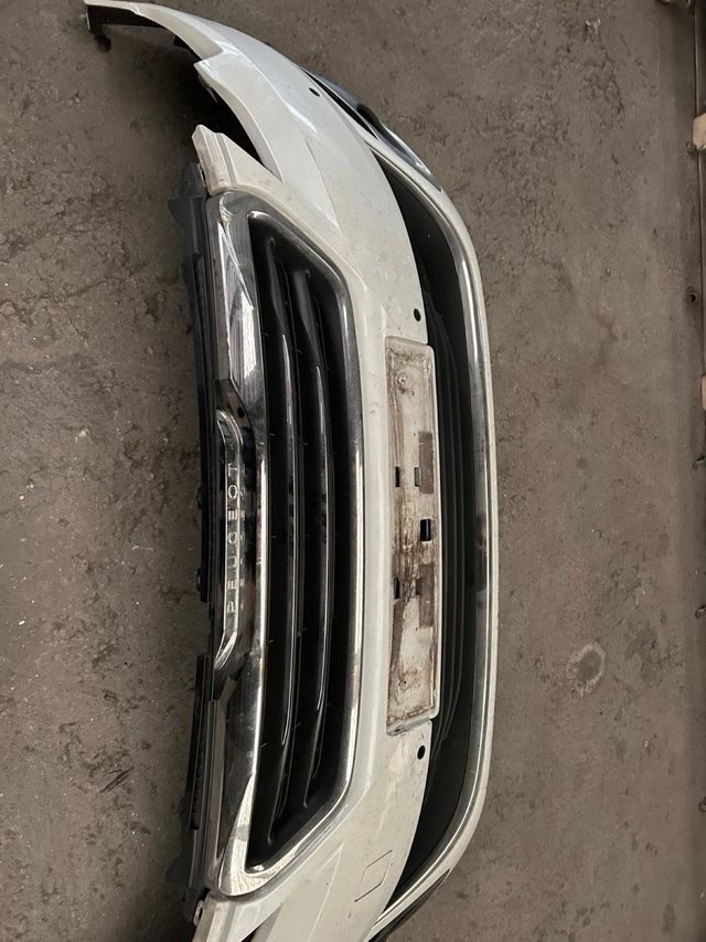 Defensa delantera 308 t9 completa