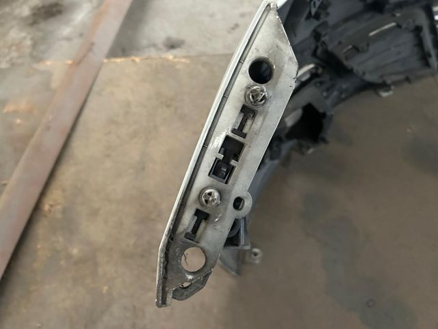 Defensa delantera 308 t9 completa