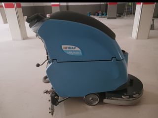 Fregadora limpiadora industrial