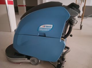 Fregadora limpiadora industrial