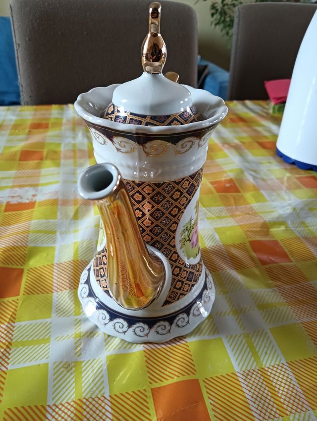 Teiera ceramica dipinta