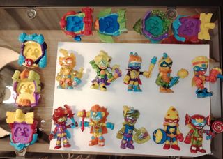 Kazoom kids superzings muñeco articulado