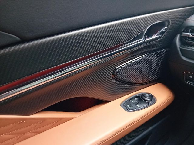 Aston Martin DB12 4.0 V8 Auto