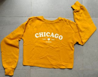 Sudadera mostaza Chicago. Bershka XS