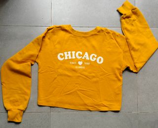Sudadera mostaza Chicago. Bershka XS