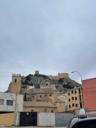 Garaje para moto, coche o furgoneta mediana