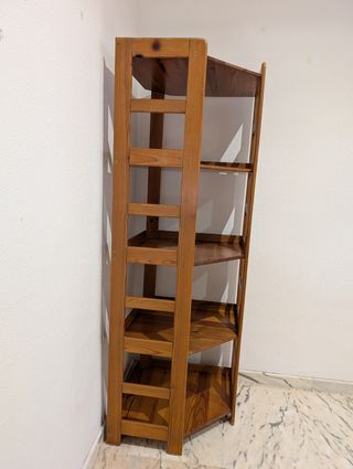 Estantería madera esquina triangular haya