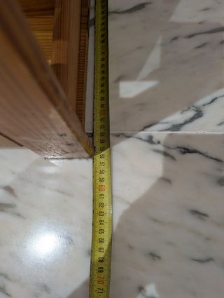 Estantería madera esquina triangular haya