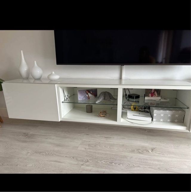 estanteria pared salon