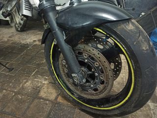 Tren delantero de Yamaha R6 año 2002